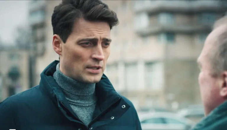 Момент из 10 серии 1 сезона