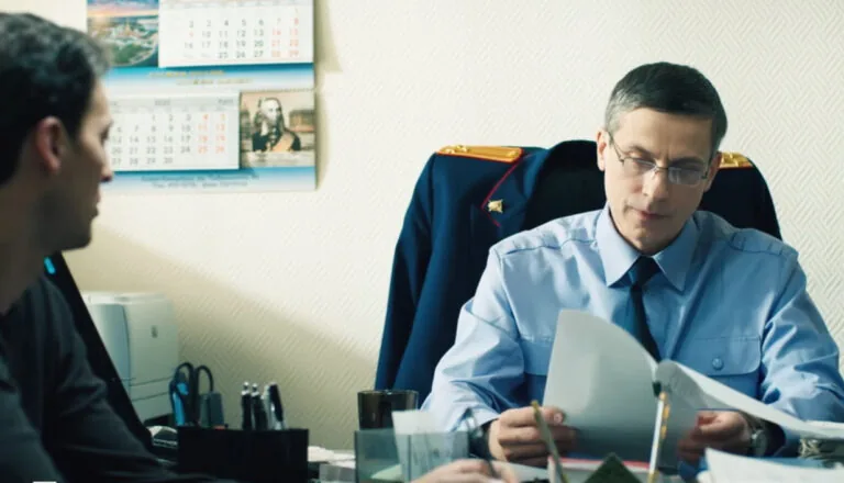 Момент из 14 серии 1 сезона