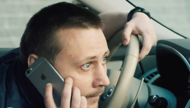 Момент из 16 серии 1 сезона