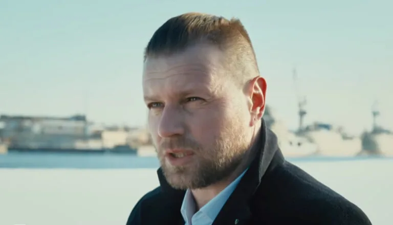 Момент из 2 серии 2 сезона