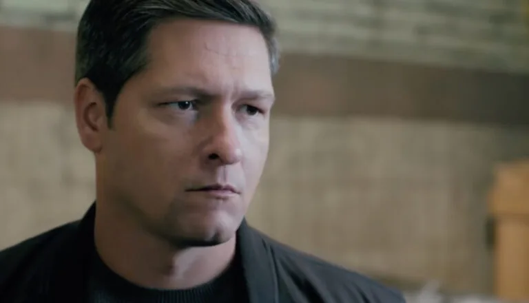 Момент из 8 серии 3 сезона