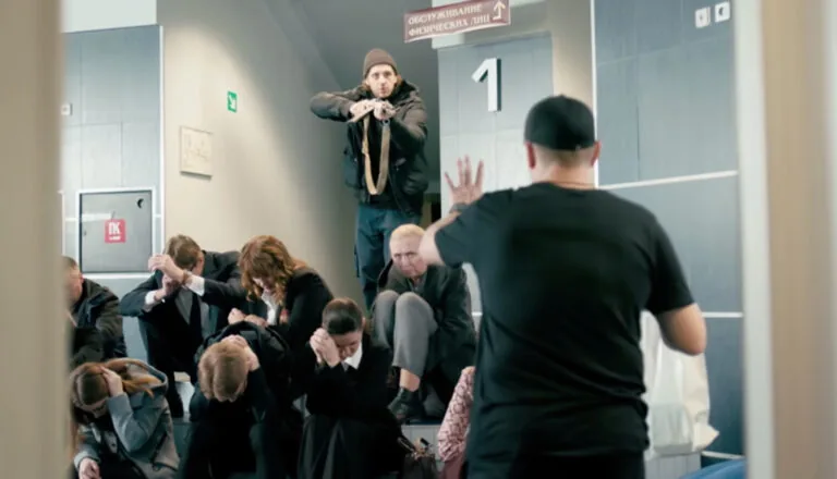 Момент из 9 серии 3 сезона